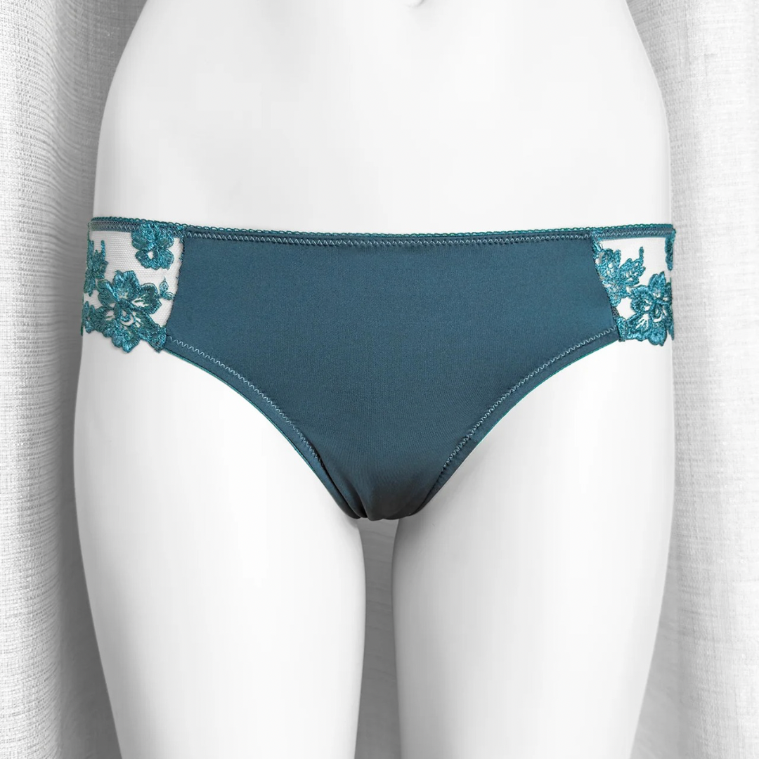 Brasiliana in tulle ricamato | Sakura Elegance